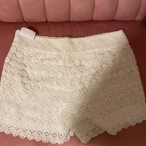 Ann Taylor The Loft Rivera Short Size 8, 4” inseam